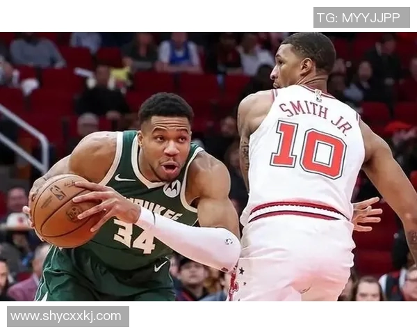 2017年火箭队与雄鹿队精彩对决录像回顾与分析